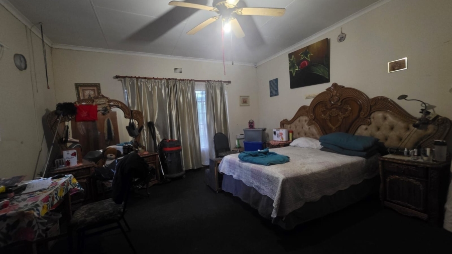 4 Bedroom Property for Sale in Geelhoutpark North West